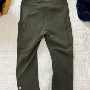Lululemon cropped leggings